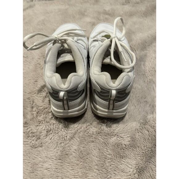 Vintage Nike Air Walk Essential III Shoes Men's 8 White Sneakers 191151-111 - Picture 3 of 8